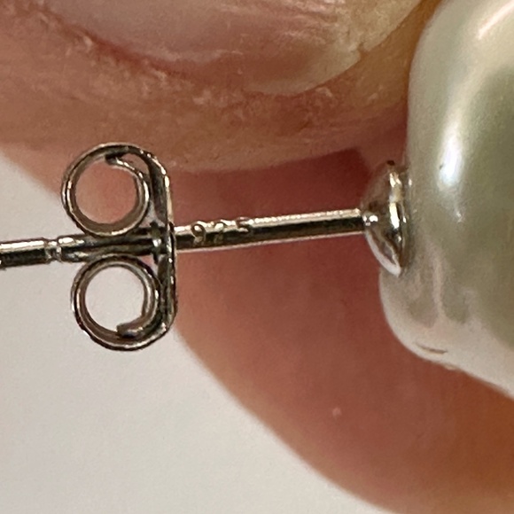 Large White Keshi Pearl Stud Earrings - 925 Sterling Silver - Picture 5 of 7